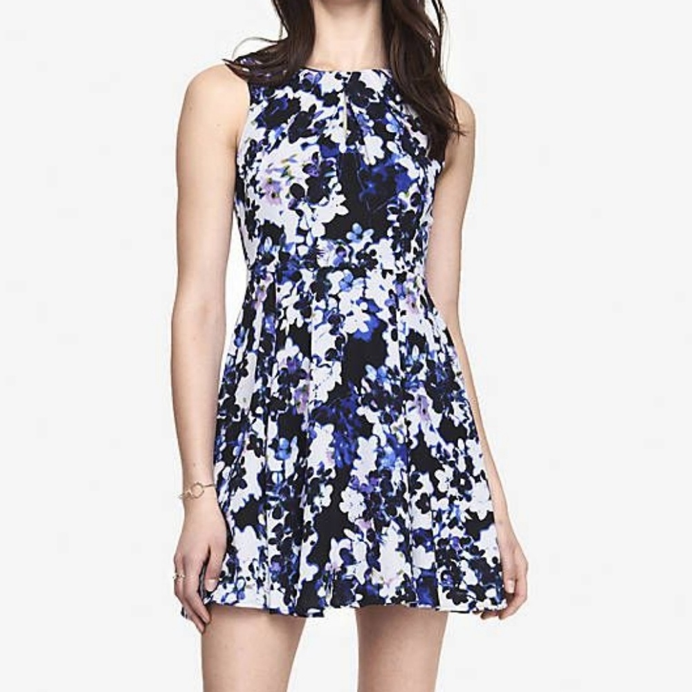 Express Blue Floral Keyhole Pleated Dress